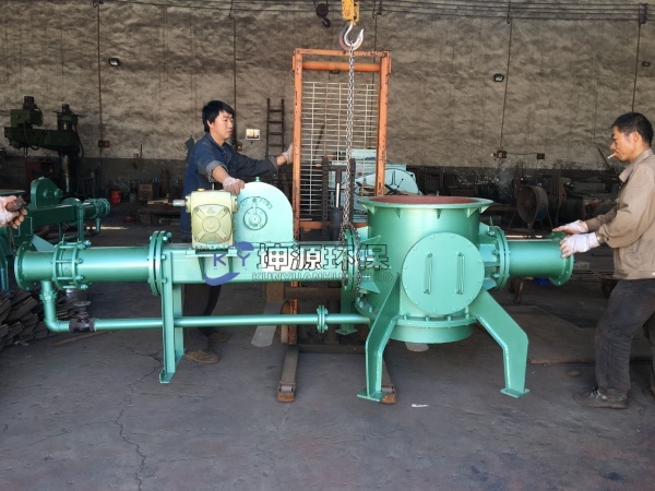 低压连续输送泵